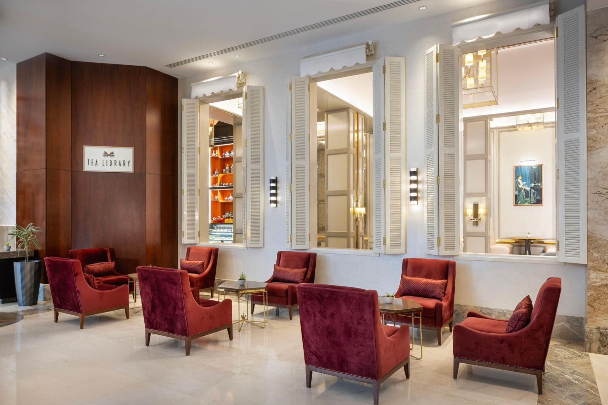 Sheraton Oman Hotel Маскат Екстер'єр фото The Library