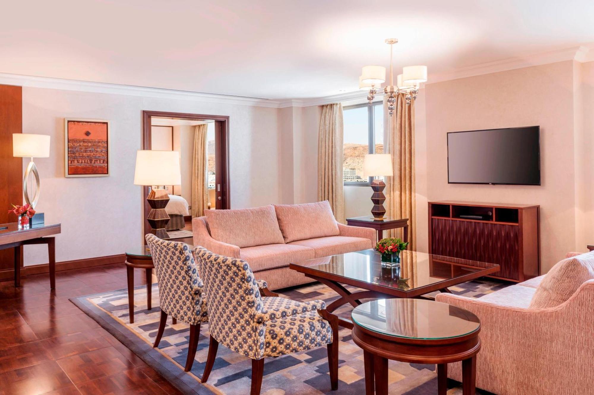 Sheraton Oman Hotel Маскат Екстер'єр фото
